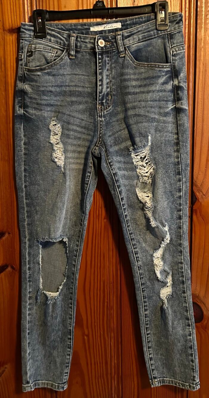 Kancan high rise distressed straight leg jeans size 7/27